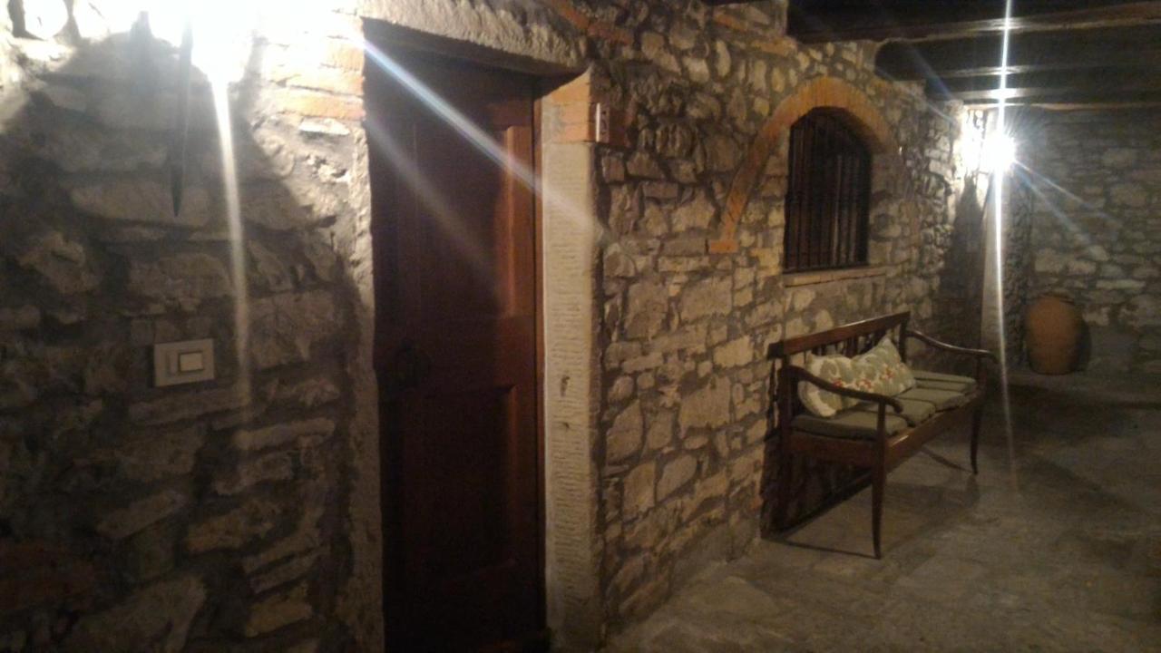 Villa La Nussa Capolona ภายนอก รูปภาพ